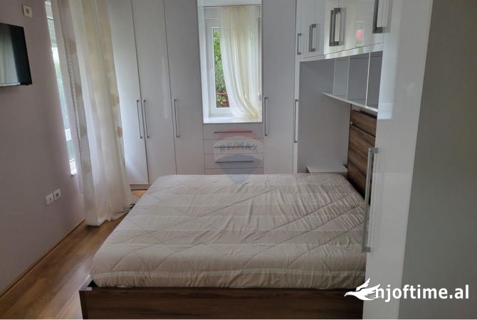 Shtepi me qera 2+1 ne Tirane - 700 Euro