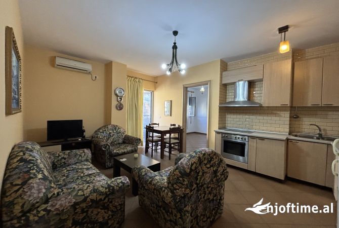 Shtepi me qera 2+1 ne Tirane - 500 Euro