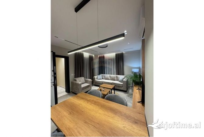 Shtepi ne shitje 2+1 ne Tirane - 170,000 Euro