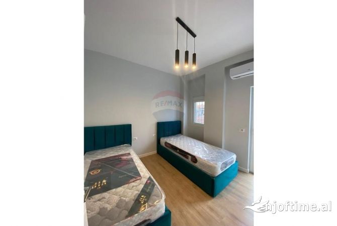 Shtepi me qera 2+1 ne Tirane - 700 Euro