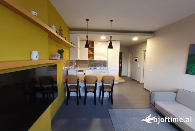 Shtepi me qera 1+1 ne Tirane - 420 Euro