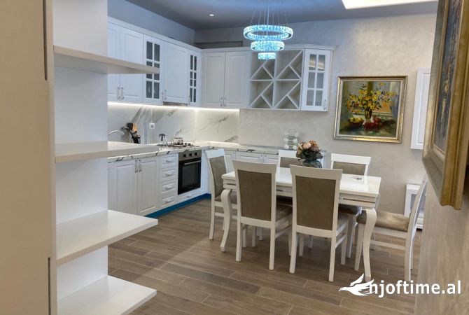 Shtepi me qera 2+1 ne Tirane - 550 Euro