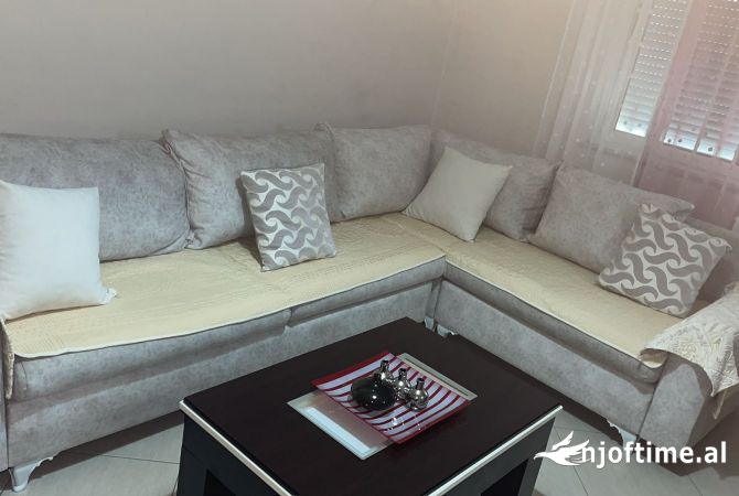 Shtepi me qera 1+1 ne Tirane - 45,000 Leke