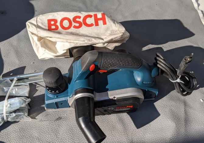 Working Tools  in Tirana - 100 Euro
