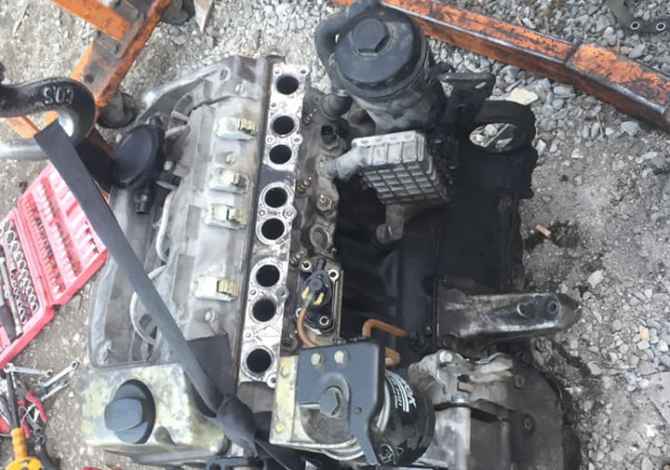 Pjes te ndryshme blejm makina per pjes