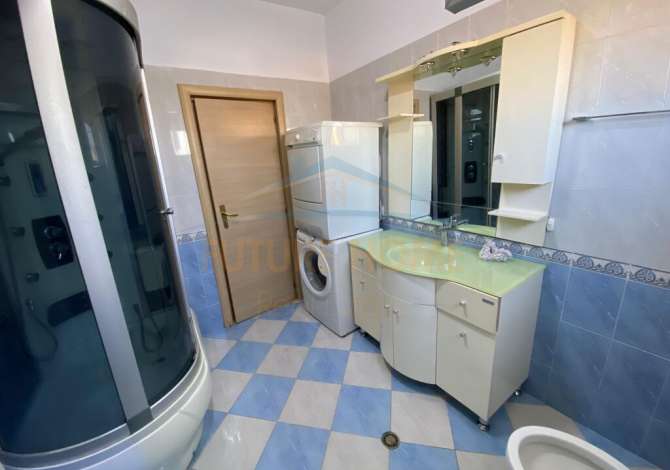 Shtepi ne shitje Apartament ne Tirane, 2+1, Mobilimi E mobiluar, Pagesa 220,000  Euro.