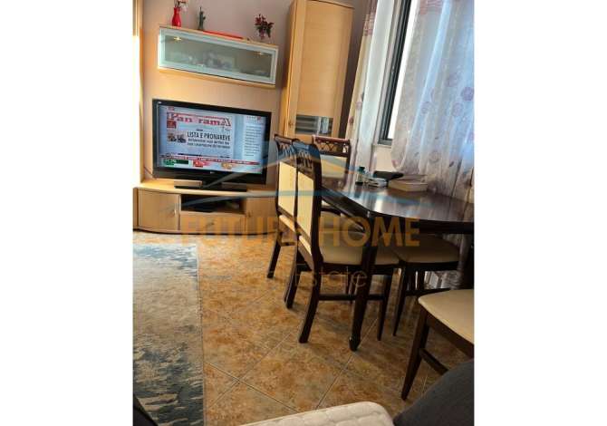 Shtepi ne shitje Vila Luksoze ne Tirane, 2+1, Mobilimi E mobiluar, Pagesa 250,000  Euro.