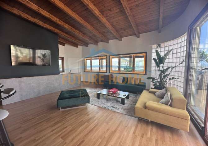 Shtepi ne shitje Duplex(shtepi me 2 kate) ne Tirane, 3+1, Mobilimi E mobiluar, Pagesa 1,350,000  Euro.