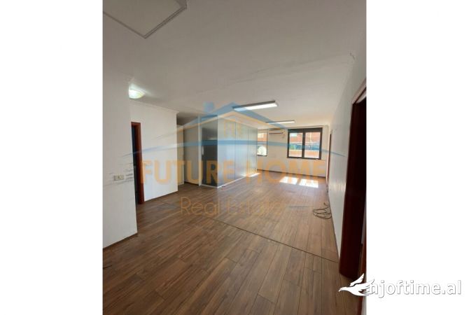 Shtepi me qera 3+1 ne Tirane - 1,600 Euro