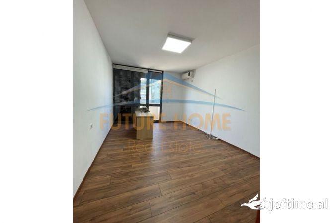 Casa in affitto 3+1 a Tirana - 1,600 Euro