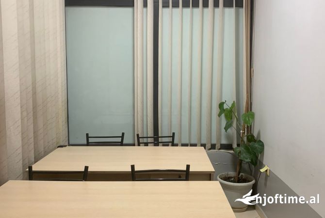 Business Property for Rent 3+1 in Tirana - 800 Euro