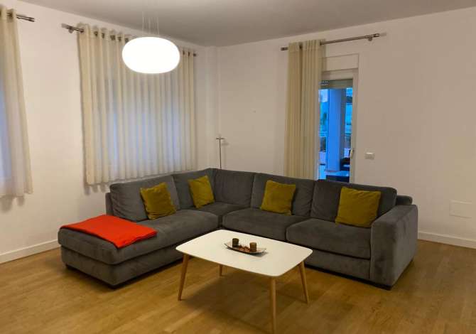 Shtepi me qera 3+1 ne Tirane - 1,400 Euro
