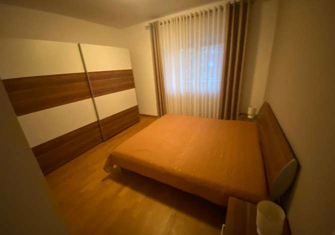 Shtepi me qera 3+1 ne Tirane - 1,400 Euro