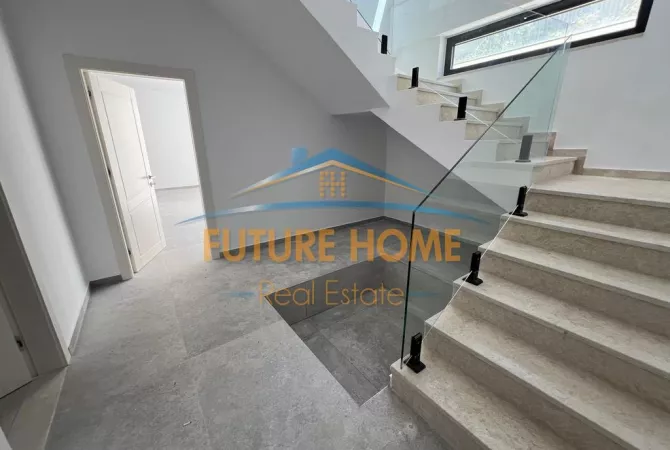 Casa in affitto 4+1 a Tirana - 5,000 Euro