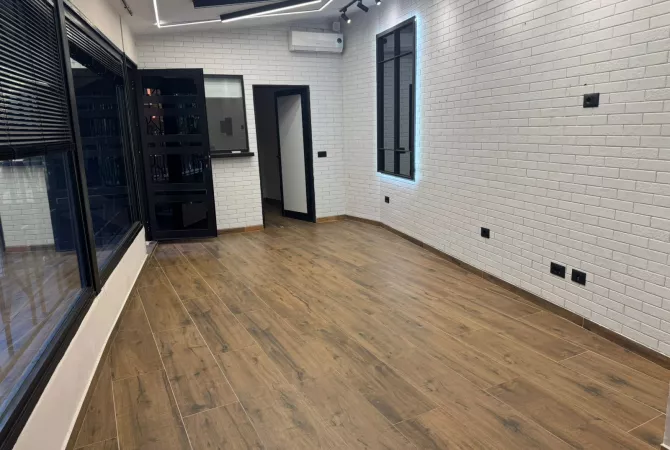 Business Property for Rent 1+1 in Tirana - 700 Euro