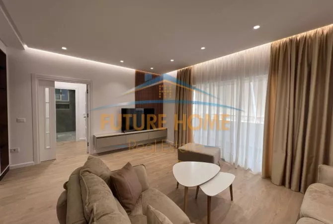 Shtepi me qera 2+1 ne Tirane - 1,100 Euro