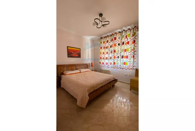 Shtepi me qera 1+1 ne Tirane - 50,000 Leke