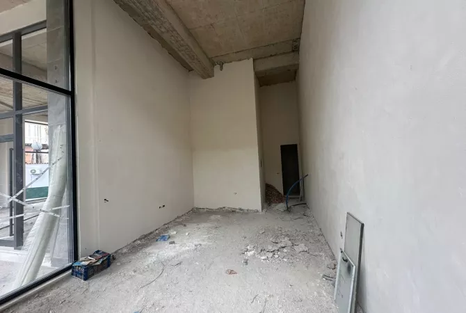Ambient biznesi ne shitje 1+1 ne Tirane - 350,000 Euro