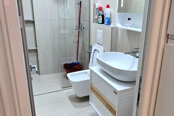 Shtepi me qera 1+1 ne Tirane - 780 Euro