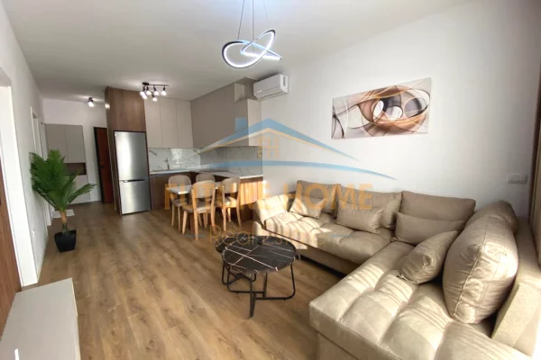 Casa in affitto 2+1 a Tirana - 1,200 Euro