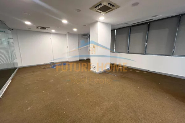 Business Property for Rent 1+1 in Tirana - 2,500 Euro