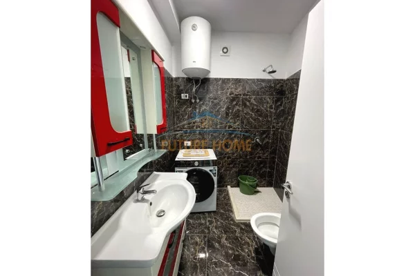 Shtepi me qera 2+1 ne Tirane - 1,300 Euro