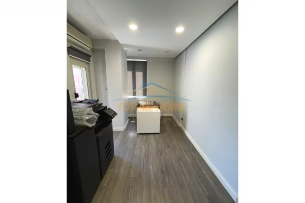 Ambient biznesi me qera 3+1 ne Tirane - 800 Euro
