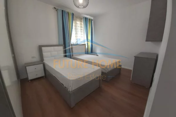 Shtepi ne shitje Apartament ne Tirane, 2+1, Mobilimi E mobiluar, Pagesa 210,000  Euro.
