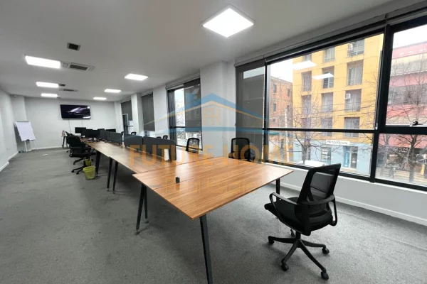 Ambient biznesi me qera 1+1 ne Tirane - 5,000 Euro