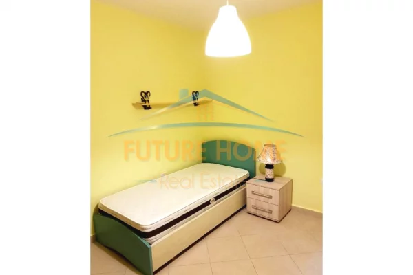 Shtepi me qera Apartament ne Tirane, 2+1, Mobilimi E mobiluar, Pagesa 680  Euro.