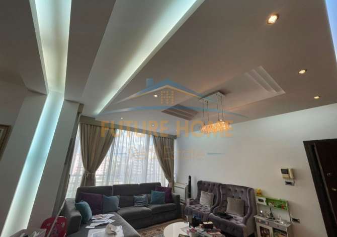 Shtepi me qera 2+1 ne Tirane - 1,800 Euro