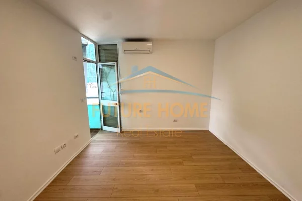 Ambient biznesi me qera 3+1 ne Tirane - 1,400 Euro