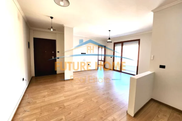 Business Property for Rent 3+1 in Tirana - 780 Euro