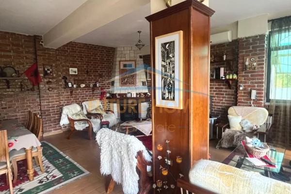 House for Rent 3+1 in Tirana - 1,400 Euro