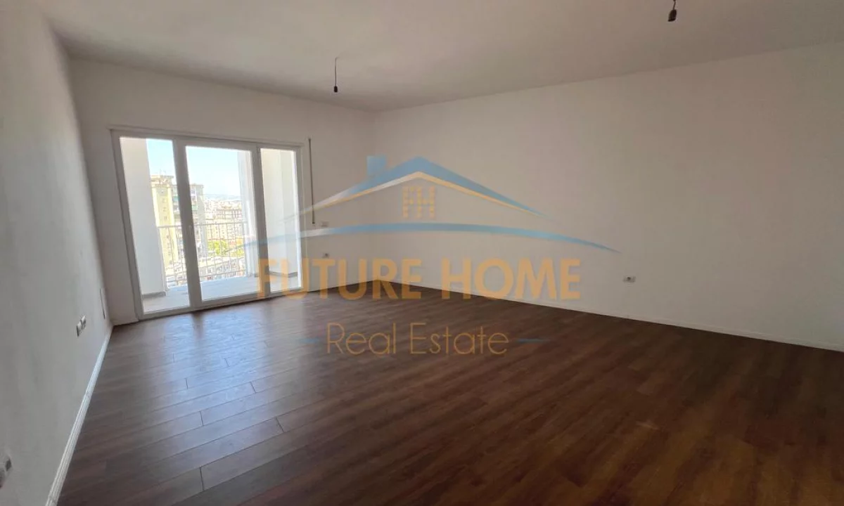Shtepi ne shitje Apartament ne Tirane, 2+1, Mobilimi Bosh, pa mobiluar, Pagesa 275,000  Euro.