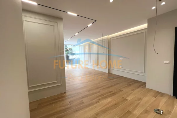 Shtepi ne shitje Apartament ne Tirane, 2+1, Mobilimi Bosh, pa mobiluar, Pagesa 360,000  Euro.