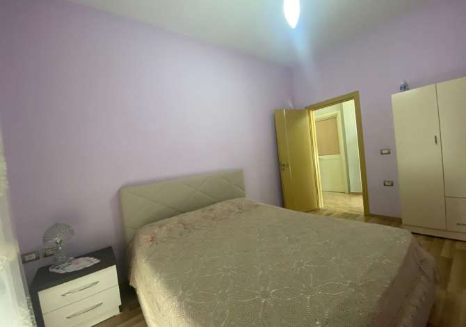 Shtepi me qera 7+1 ne Tirane - 4,500 Euro