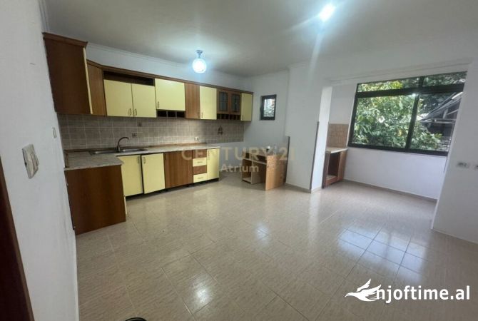 Shtepi ne shitje 1+1 ne Tirane - 68,000 Euro