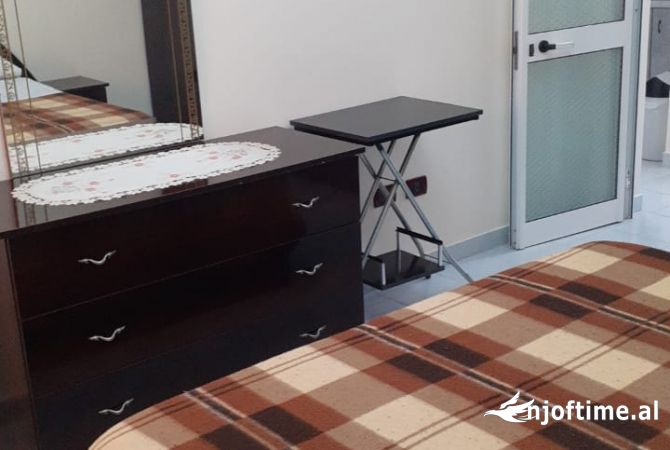Shtepi me qera Garsoniere ne Tirane - 200 Euro