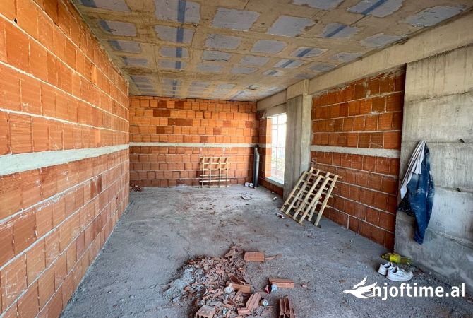 Shtepi ne shitje 2+1 ne Tirane - 87,000 Euro