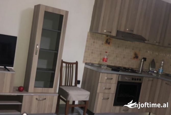 Shtepi me qera 1+1 ne Tirane - 400 Euro