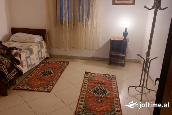 Shtepi me qera Garsoniere ne Tirane - 120 Euro