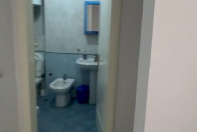 Ambient biznesi me qera 3+1 ne Tirane - 600 Euro