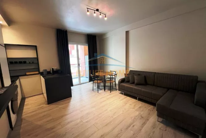 Shtepi me qera 1+1 ne Tirane - 650 Euro