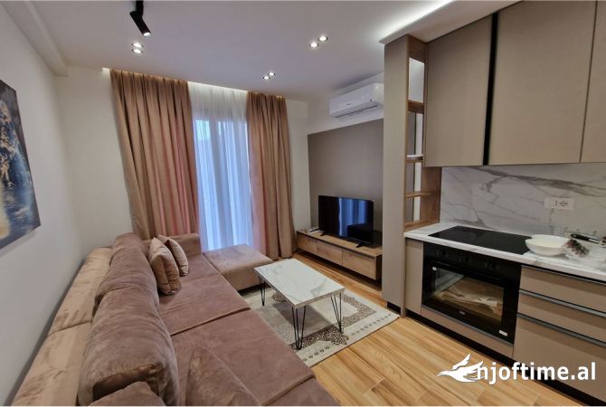 Shtepi me qera Apartament ne Vlore, 2+1, Mobilimi E mobiluar, Pagesa 500  Euro.