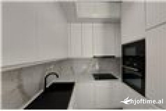 Shtepi ne shitje Apartament ne Vlore, 2+1, Mobilimi E mobiluar, Pagesa 225,000  Euro.