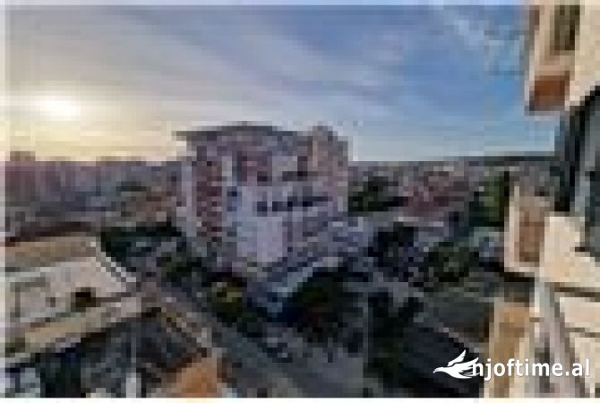 Shtepi ne shitje Apartament ne Vlore, 2+1, Mobilimi Pjeserisht e mobiluar, Pagesa 143,000  Euro.