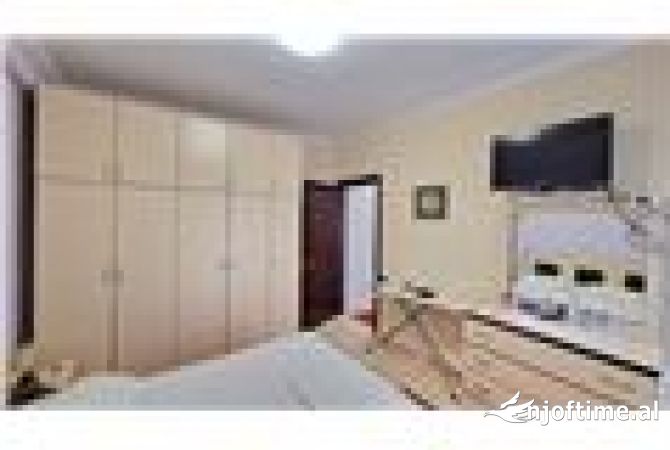 Shtepi me qera Apartament ne Vlore, 2+1, Mobilimi E mobiluar, Pagesa 350  Euro.