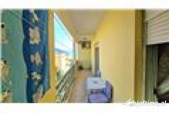 Shtepi me qera Apartament ne Vlore, 2+1, Mobilimi E mobiluar, Pagesa 350  Euro.