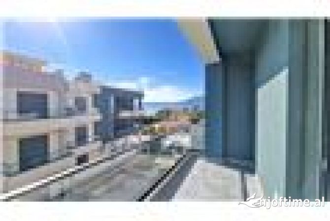 Shtepi ne shitje Apartament ne Vlore, 1+1, Mobilimi Bosh, pa mobiluar, Pagesa 185,679  Euro.